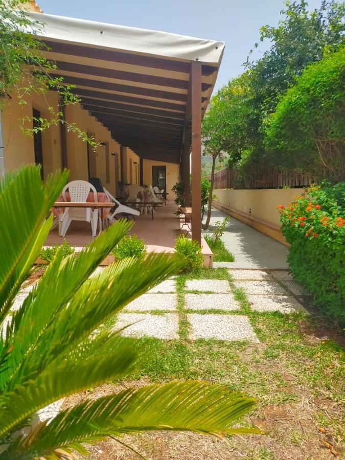 Aquilone Apartment Castelluzzo Ngoại thất bức ảnh