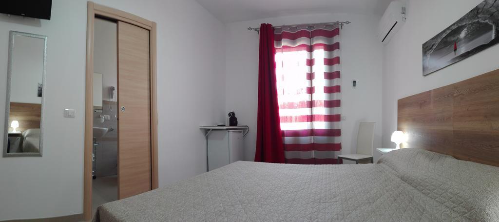 Aquilone Apartment Castelluzzo Ngoại thất bức ảnh